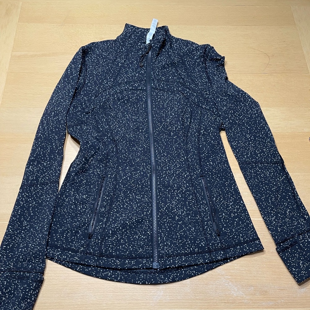Black with polkadots lululemon define jacket
